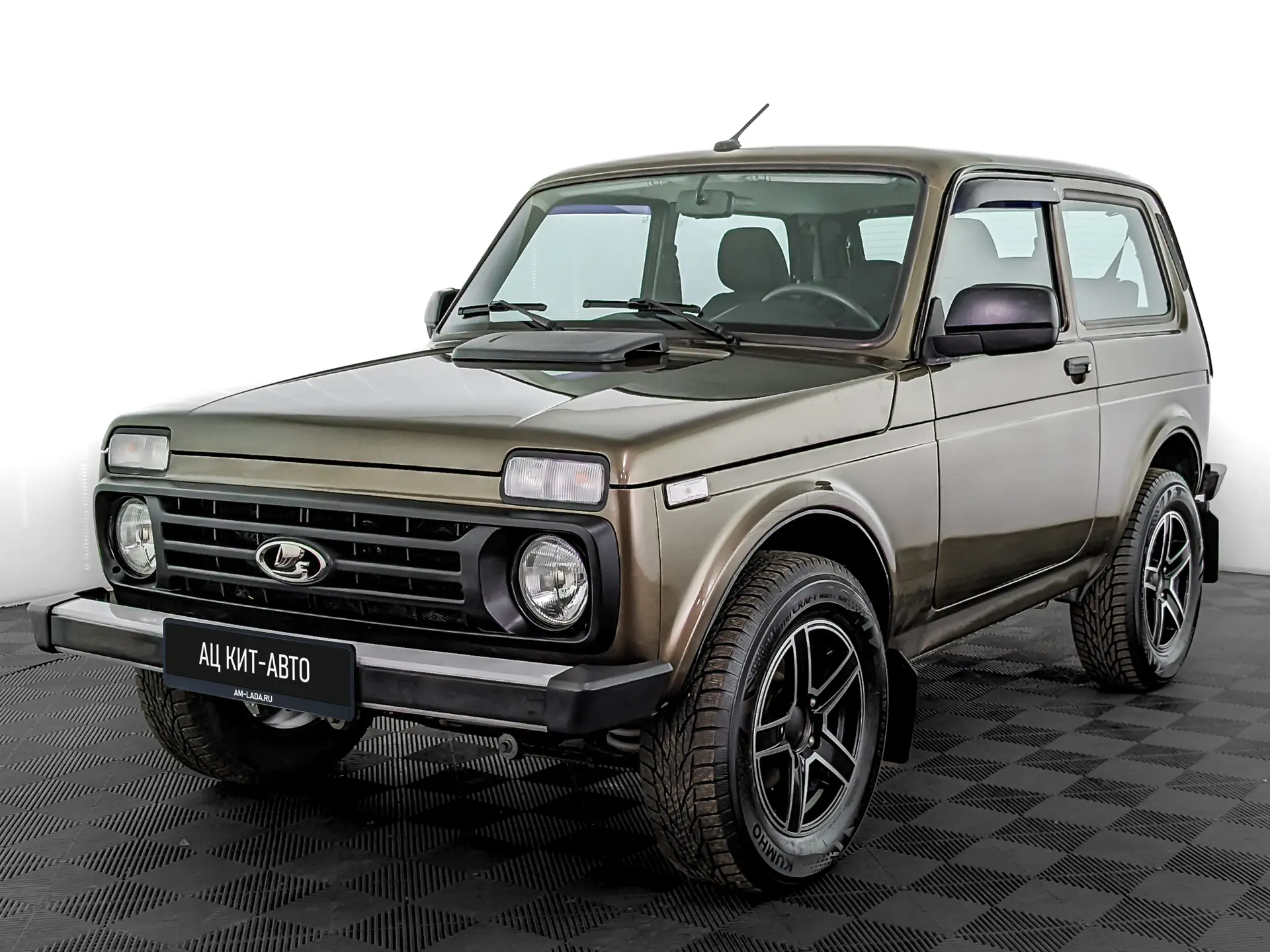 Lada Niva Legend